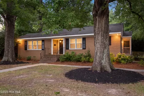 1719 Beaumont Dr, Greenville, NC 27858