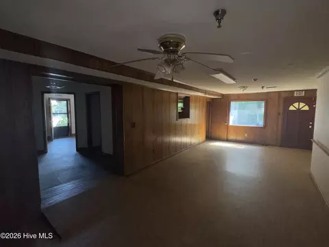 Living - 2815 Deans Bridge Rd, Augusta, GA 30906 photo 2 of 9