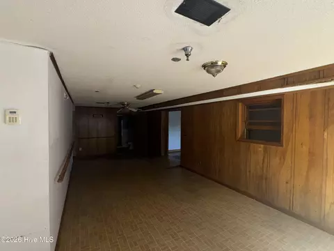Living - 2815 Deans Bridge Rd, Augusta, GA 30906 photo 4 of 9