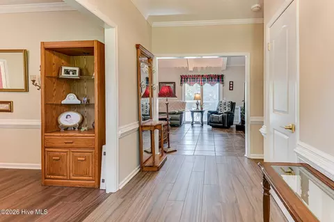 Entry Way - 130 Lakeview Ct, Martinez, GA 30907 photo 2 of 3