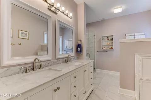 Bath - 130 Lakeview Ct, Martinez, GA 30907 photo 1 of 6