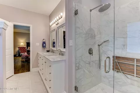Bath - 130 Lakeview Ct, Martinez, GA 30907 photo 5 of 6
