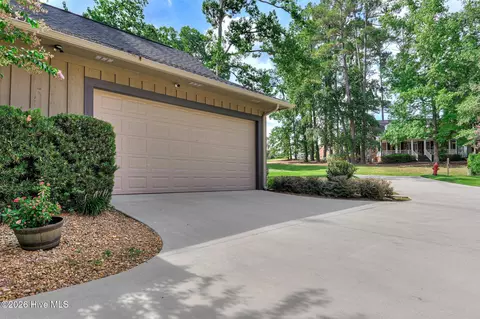 Exterior - 130 Lakeview Ct, Martinez, GA 30907 photo 8 of 10