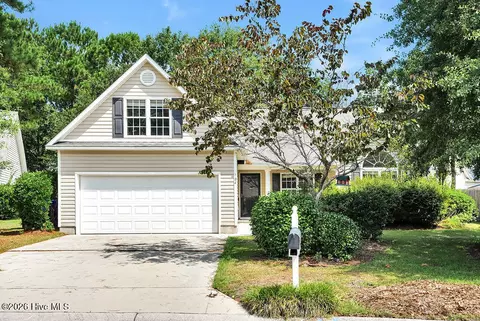 104 Grasmere Ct, Leland, NC 28451