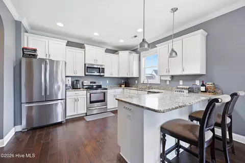 Kitchen - 91 W Conolly Ct, Hampstead, NC 28443 photo 2 of 5