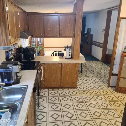 Kitchen - 107 Eagle Ridge Dr, Dudley, NC 28333 photo 1 of 1