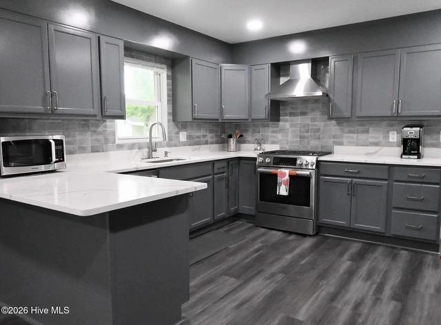 414 E Bostic St, Beulaville, NC 28518