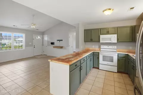 115 Daphne Dr, Hubert, NC 28539 photo 14