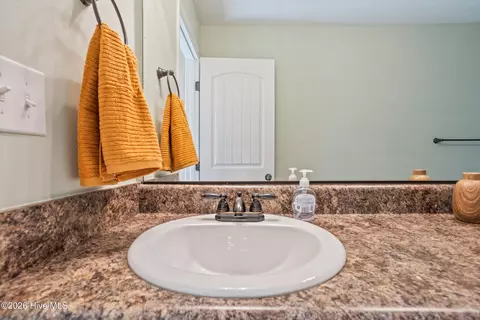 Bath - 5553 Connor Dr, Evans, GA 30809 photo 5 of 10