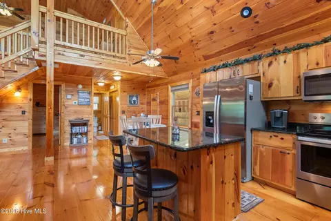 Kitchen - 171 Laurel Oak Ln, Murphy, NC 28906 photo 2 of 3