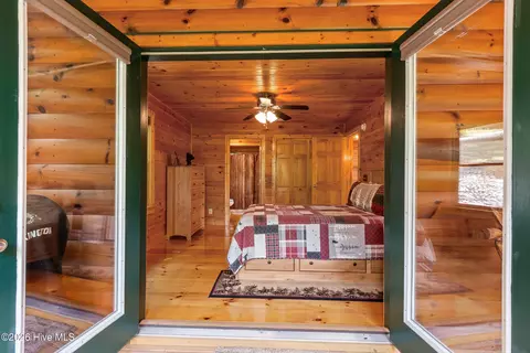 Bedroom - 171 Laurel Oak Ln, Murphy, NC 28906 photo 4 of 7