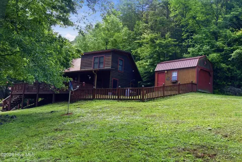 Exterior - 20 Mint Ln, Murphy, NC 28906 photo 3 of 19