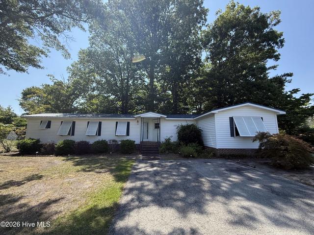 114 Lejeune Rd, Cape Carteret, NC 28584
