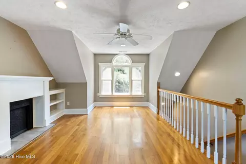 Living - 561 White Tail Ln, Willard, NC 28478 photo 3 of 6