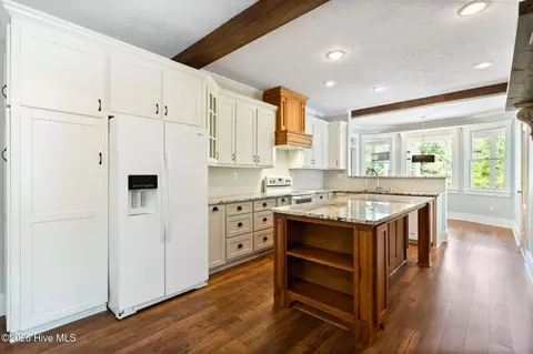 Kitchen - 561 White Tail Ln, Willard, NC 28478 photo 3 of 6