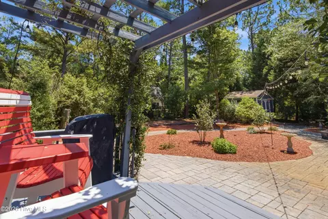 Exterior - 506 Royal Tern Dr, Hampstead, NC 28443 photo 8 of 27