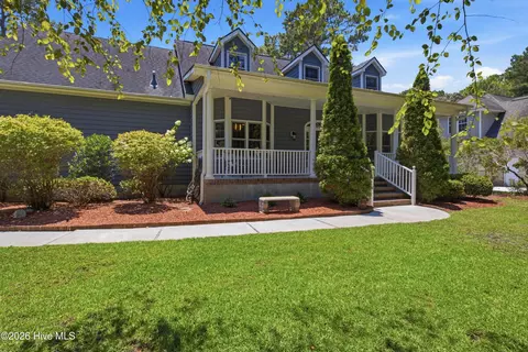 Exterior - 506 Royal Tern Dr, Hampstead, NC 28443 photo 2 of 27