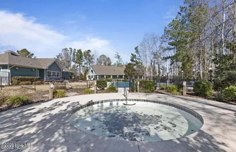 Exterior - 506 Royal Tern Dr, Hampstead, NC 28443 photo 24 of 27
