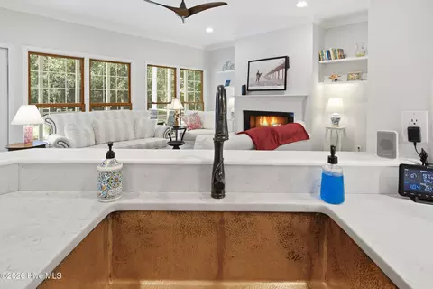 Kitchen - 506 Royal Tern Dr, Hampstead, NC 28443 photo 3 of 4