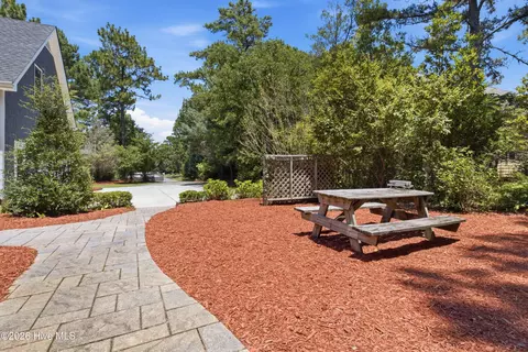 Exterior - 506 Royal Tern Dr, Hampstead, NC 28443 photo 15 of 27