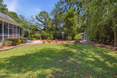 Exterior - 506 Royal Tern Dr, Hampstead, NC 28443 photo 13 of 27