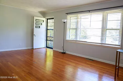 Living - 1107 Oak Ave, Hamlet, NC 28345 photo 1 of 2
