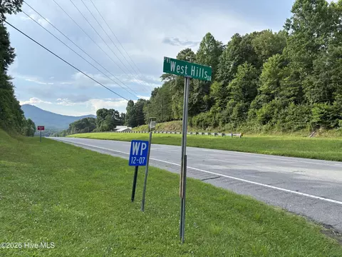 52 Pine Cove Ln # A, Murphy, NC 28906 photo 2