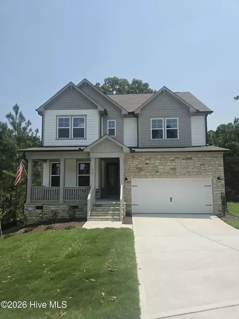 315 Queensferry Ln, Aberdeen, NC 28315