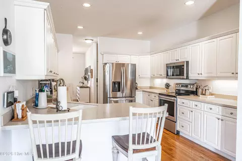 Kitchen - 1320 Burning Tree Rd, Pinehurst, NC 28374 photo 4 of 7