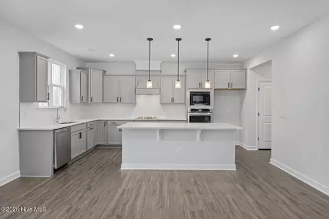 323 Queensferry Ln, Aberdeen, NC 28315