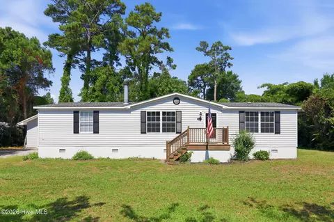 122 Lejeune Rd, Cape Carteret, NC 28584