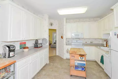 Kitchen - 3 Pin Cherry Ln, Pinehurst, NC 28374 photo 5 of 5