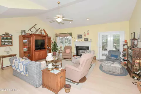 Living - 3 Pin Cherry Ln, Pinehurst, NC 28374 photo 2 of 3