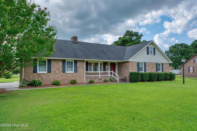 1601 Darian Dr, Elizabeth City, NC 27909