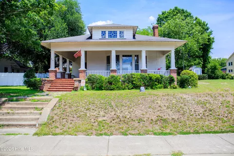 215 S Randolph St, Rockingham, NC 28379