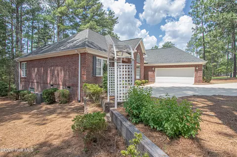 Exterior - 170 Pine Vista Dr, Pinehurst, NC 28374 photo 16 of 16