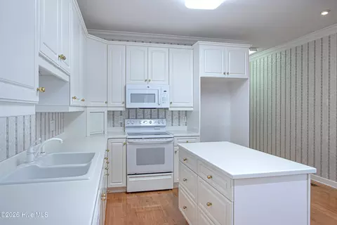 Kitchen - 170 Pine Vista Dr, Pinehurst, NC 28374 photo 4 of 5