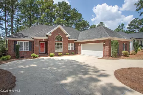 Exterior - 170 Pine Vista Dr, Pinehurst, NC 28374 photo 2 of 16