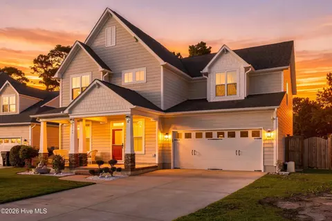 5141 Laurenbridge Ln, Wilmington, NC 28409