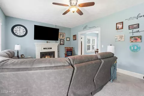 Living - 408 Boyette St, Hamlet, NC 28345 photo 1 of 1