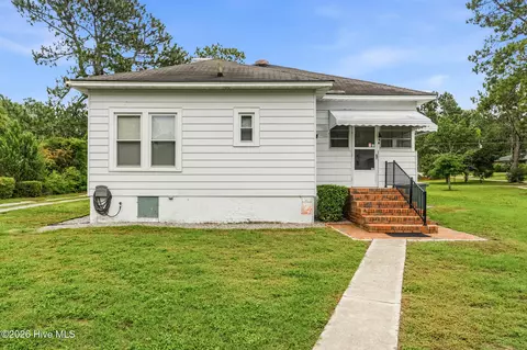 Exterior - 408 Boyette St, Hamlet, NC 28345 photo 2 of 5