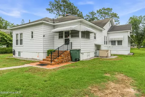 Exterior - 408 Boyette St, Hamlet, NC 28345 photo 3 of 5