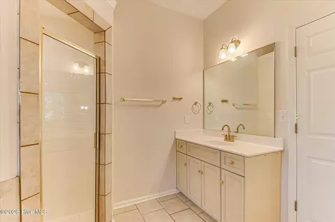 Bath - 4665 Millhaven Rd, Martinez, GA 30907 photo 4 of 6