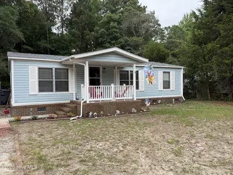 9241 Heritage Dr SW, Calabash, NC 28467