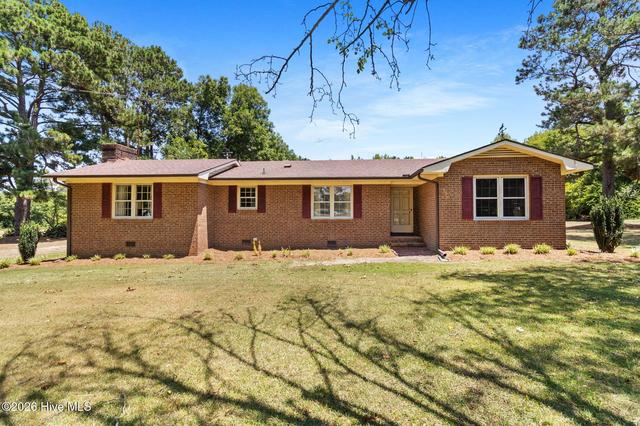 703 E Dr Martin L King Jr Blvd, Roseboro, NC 28382