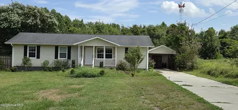 151 Lem Brown Rd, Chinquapin, NC 28521