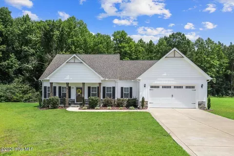 111 Oakbridge Way, Pikeville, NC 27863