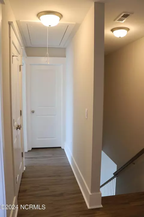 Entry Way - 21 E Singing Ave, Hampstead, NC 28443 photo 3 of 5