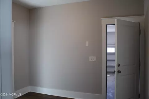 Entry Way - 21 E Singing Ave, Hampstead, NC 28443 photo 5 of 5