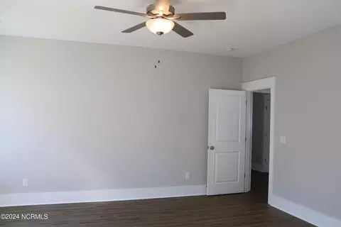 Bedroom - 21 E Singing Ave, Hampstead, NC 28443 photo 1 of 5